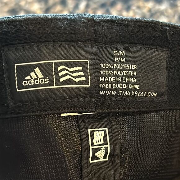 NEW Adidas TaylorMade Jet Black Cap with Logo - Picture 7 of 8